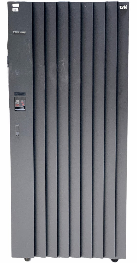 IBM DS8000 Serverschrank 38HE mit 10x Enclosure (22R4601/2107) und 2x PSU