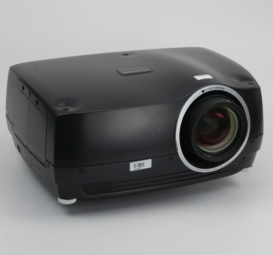 ProjectionDesign GP3 F32 WUXGA DLP 5700 ANSI/Lu Objektiv 25.6-33.2mm <500 Stunden